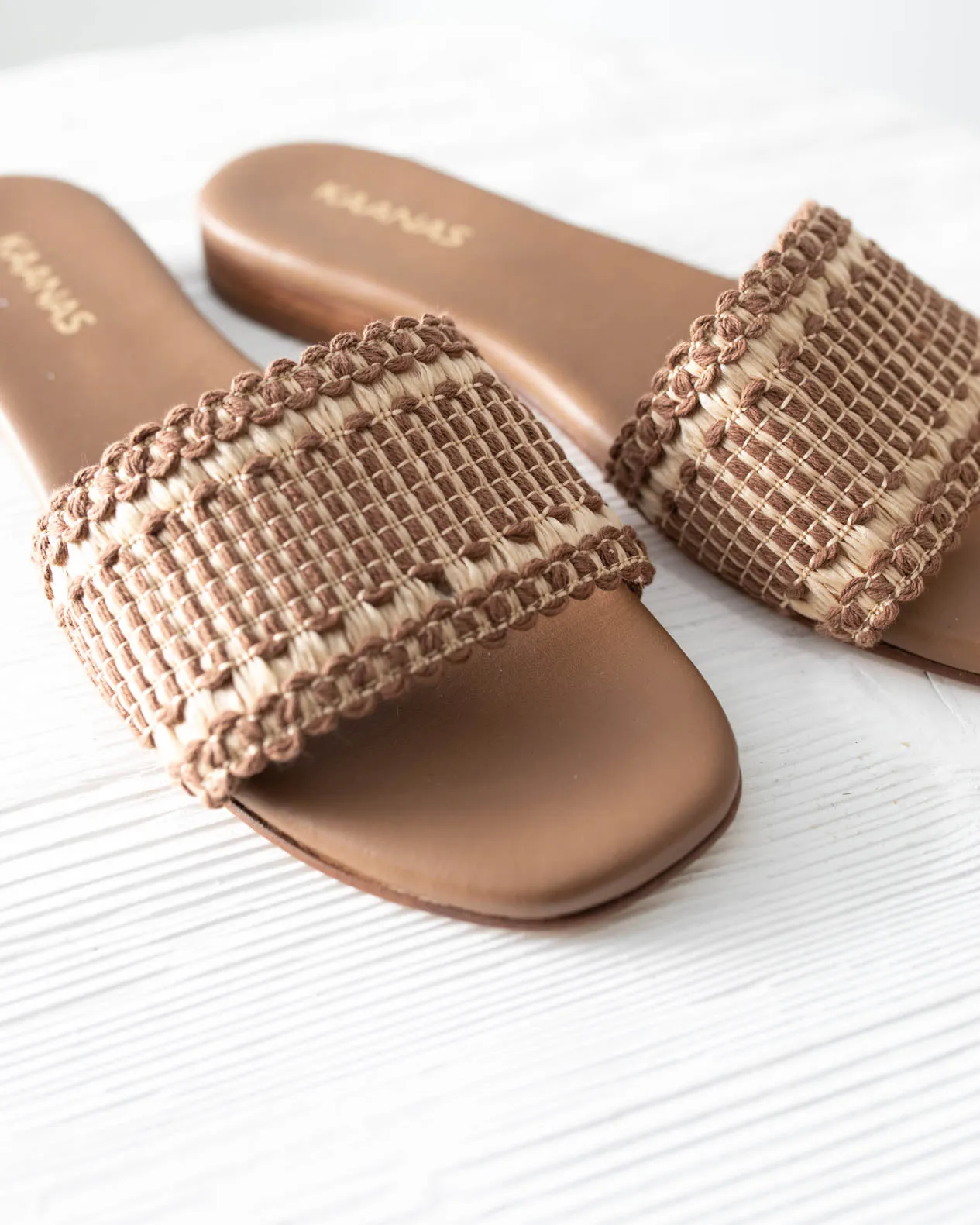 Ayla Contrast Boho Strap Slip-on Sandal in Coffee