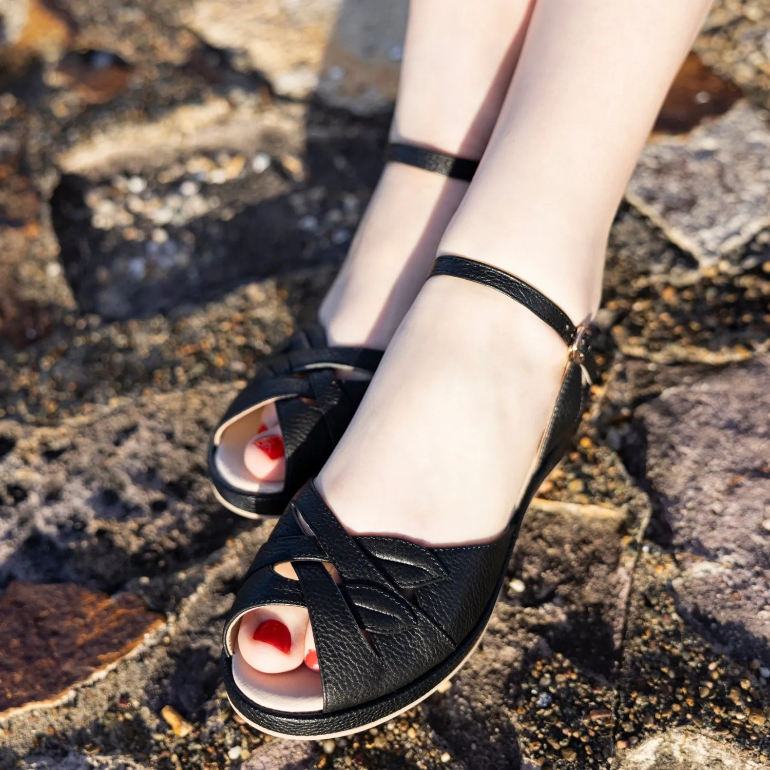 Elba (Black)
