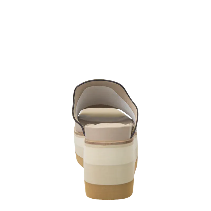 Flow Platform Wedge • Beige