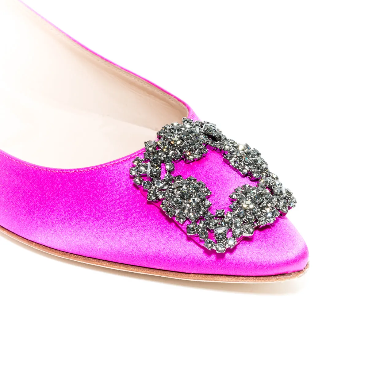 Hangisi Flats in Fuschia