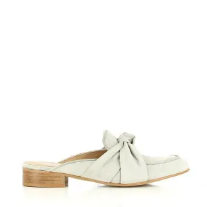 Igualados 2441 Silver Mules