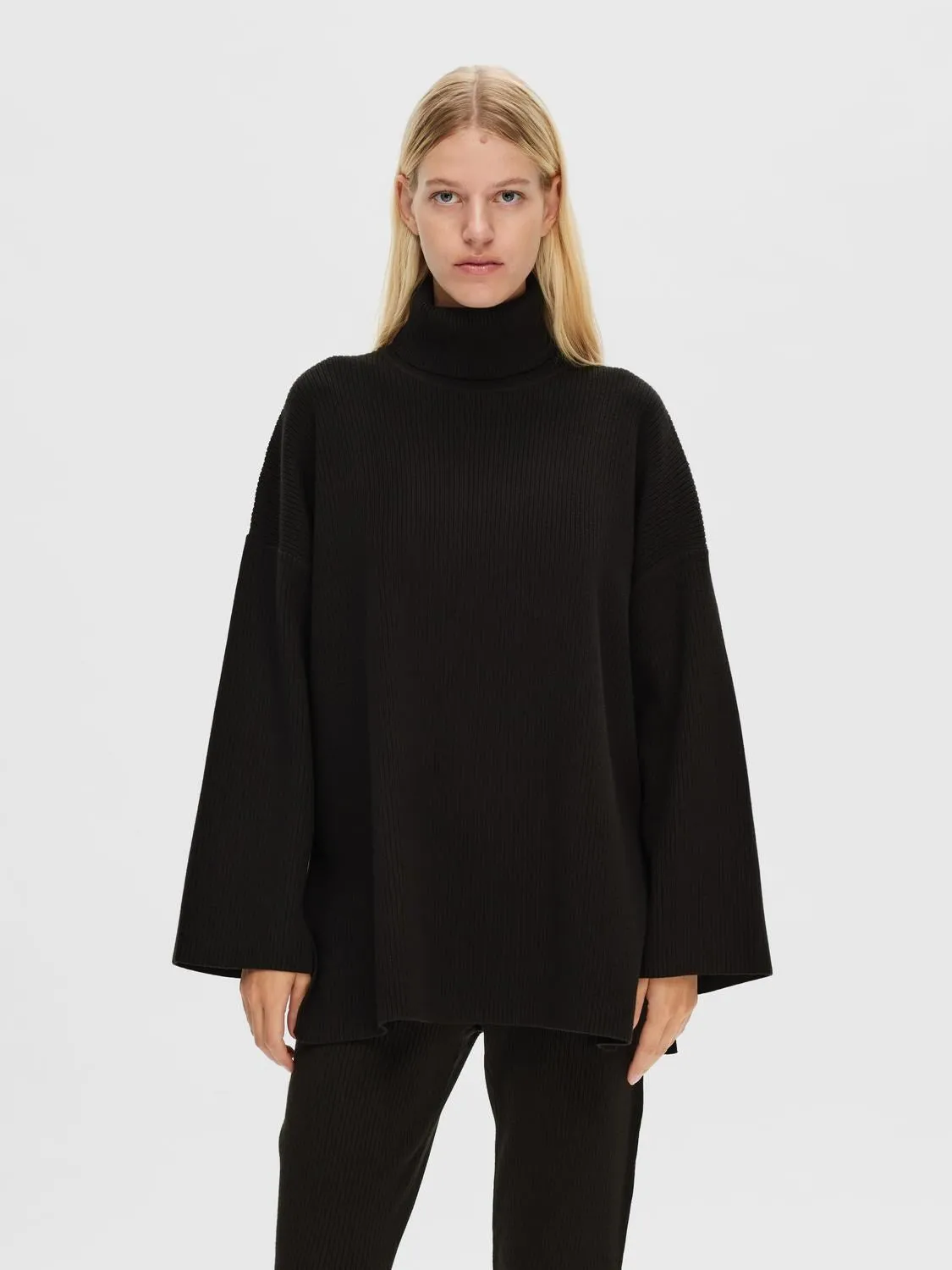 Karo Ls Long Knit Roll Neck - Black