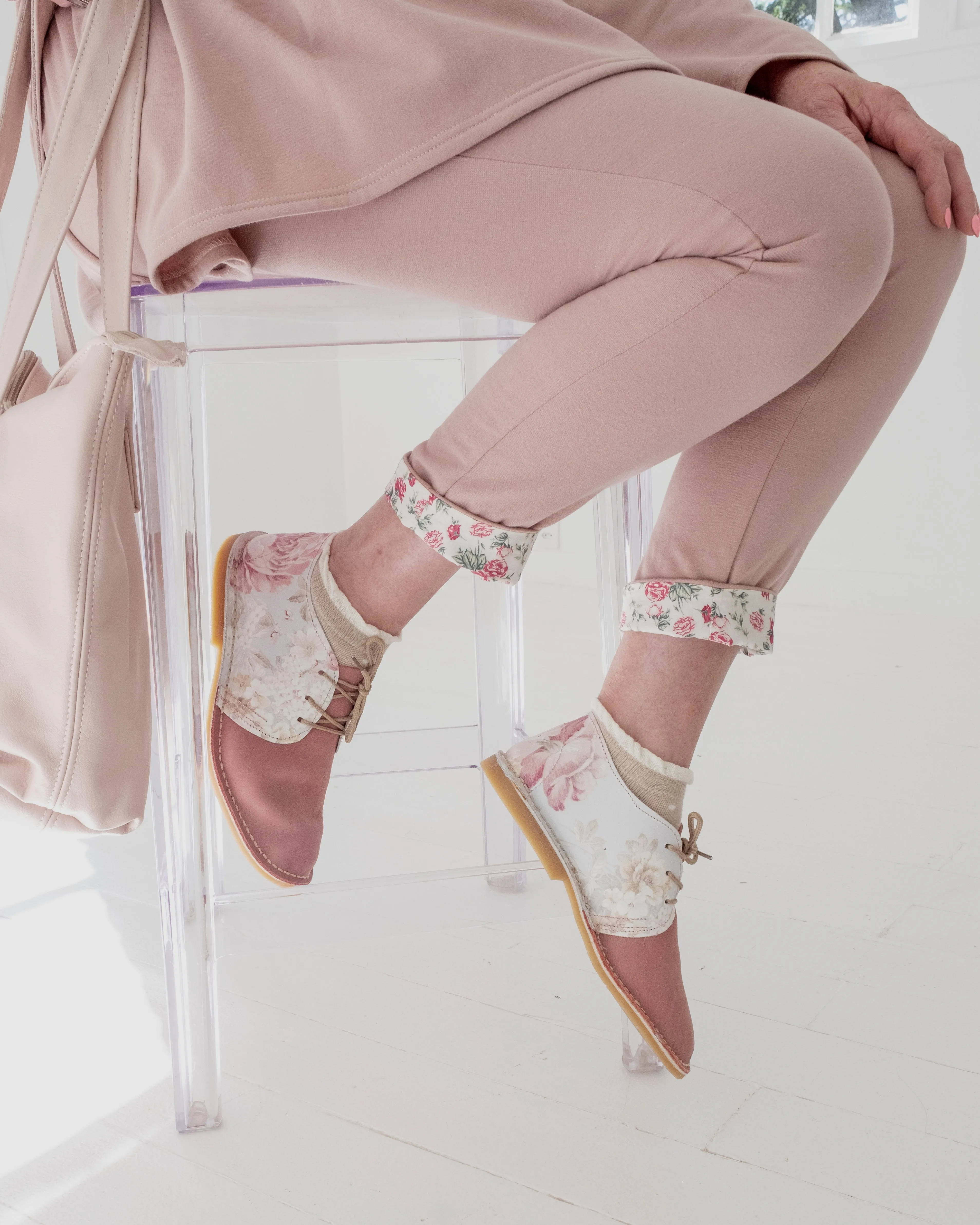 Winter Rose Printed Vellies